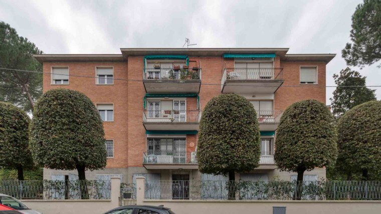 Appartamento in vendita Via Tagliacozzi con terrazzo abitabile e garage