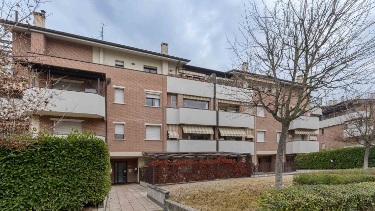 VENDUTO appartamento quadrilocale con terrazzo e garage in vendita Ozzano dell’Emilia