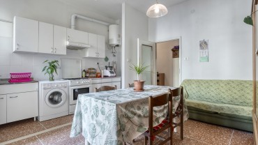 Ad.ze Fiera Via Donato Creti trilocale con balcone in vendita 218.000